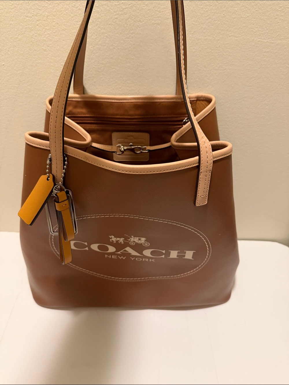 Coach Metro Horse Carriage Brown Leather Tote with Logo - Picture 8 of 12